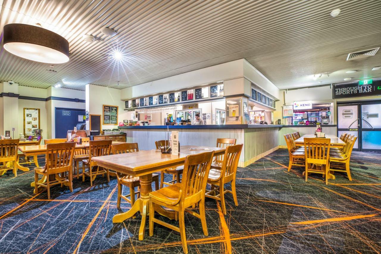 Nightcap At Atherton Hotel Exterior photo